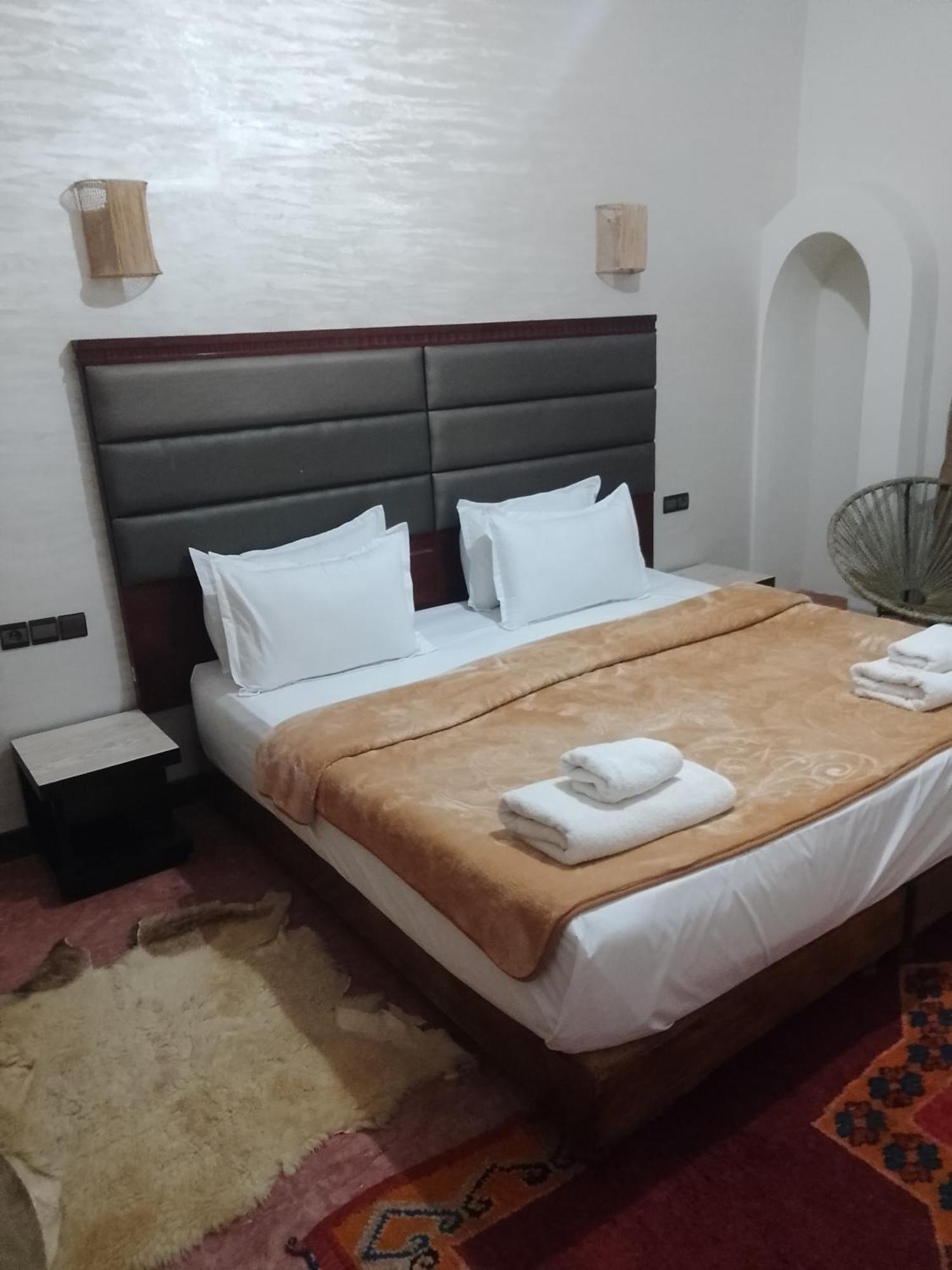 Kasbah Dar Bahnini Hostel Skoura Exterior foto